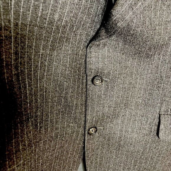 C&R Clothiers Gray Pin Stripe Virgin Wool Lined Suit Jacket Blazer Japan-42R - Picture 2 of 16